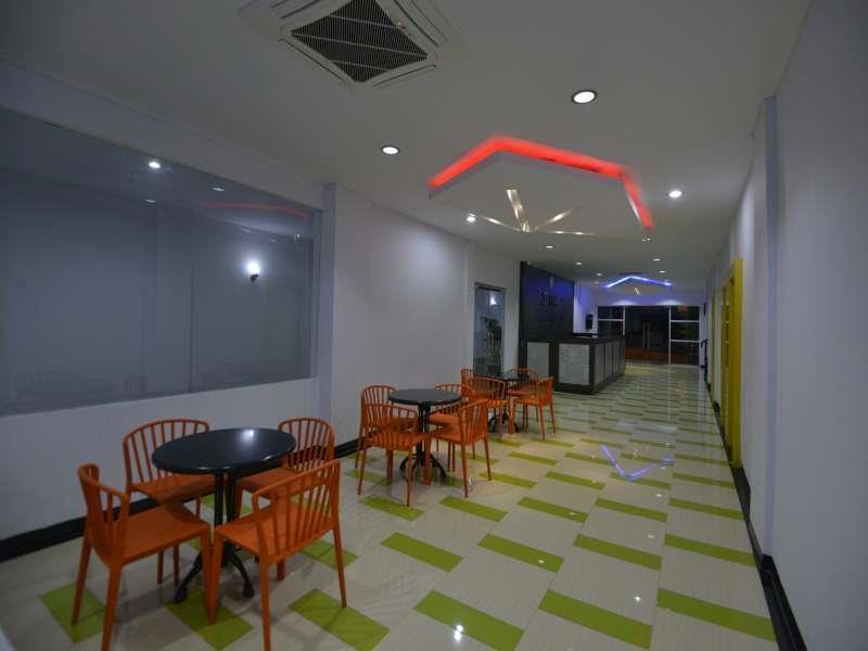 Reddoorz Premium At Hotel T-One Jambi Tanjungjohor 외부 사진